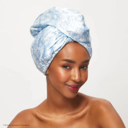 Kitsch x Bridgerton Serviette à cheveux enveloppée en satin Toile de bleu