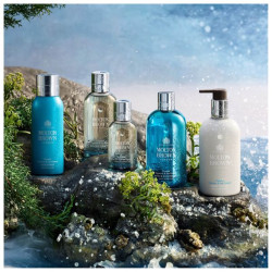 Molton Brown Gel douche et bain - Edition Limitee Coastal Cypress & Sea Fennel Bouteille Infinie