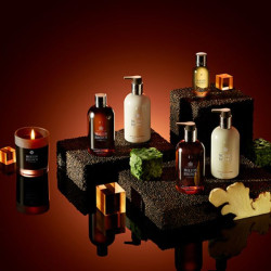 Molton Brown Gel douche et bain - Edition Limitee re-charge black pepper