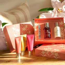 molton brown floral & spicy hand cream hand care gift set