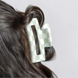 Kitsch X Divi Recycled Plastic Checkered Claw Clip 1pc