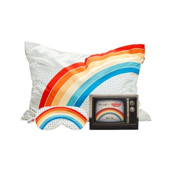 Kitsch Ensemble taie d'oreiller et masque pour les yeux en satin Stranger Things